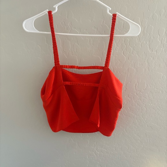 Gianni Bini Red Open Back Tank Top size SMALL - Picture 2 of 3